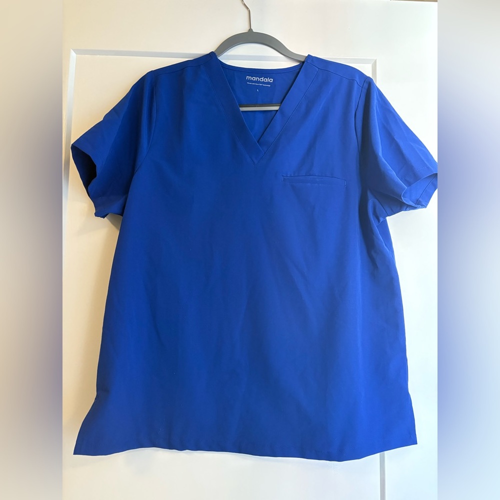 Mandala galaxy blue one pocket scrub top